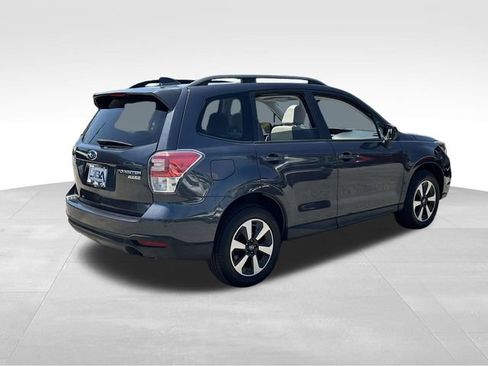 Used 2017 Subaru Forester 2.5i Premium AWD/4WD image 27