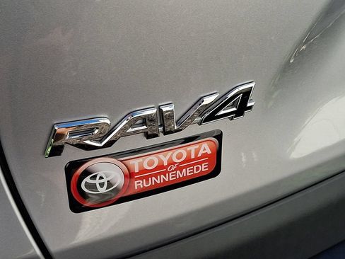 Certified 2024 Toyota RAV4 LE AWD/4WD image 31