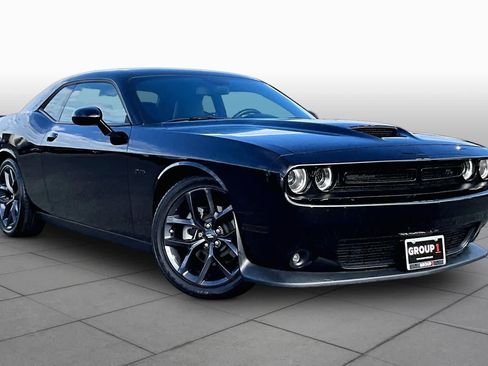 Used 2023 Dodge Challenger R/T w/ Plus Package RWD image 3