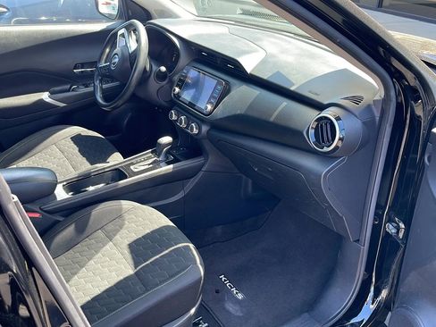 Used 2023 Nissan Kicks SV FWD image 22