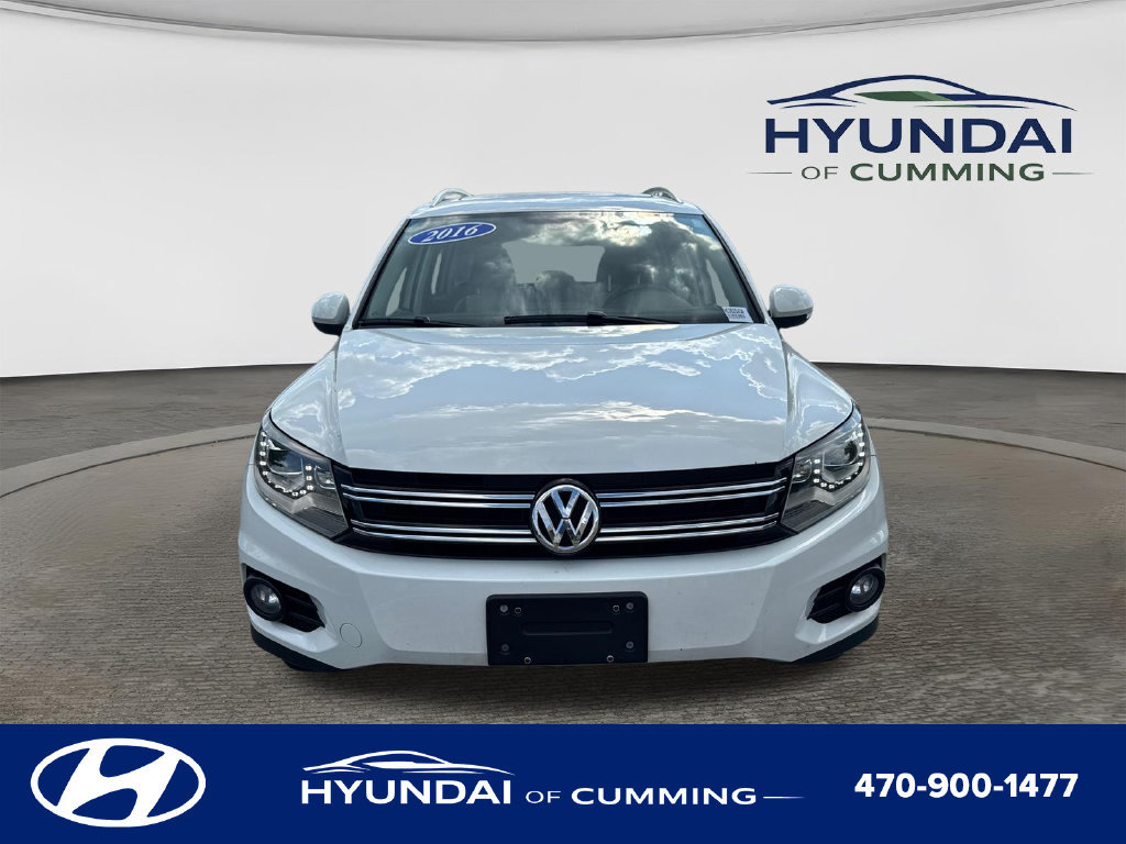 Used 2016 Volkswagen Tiguan SE FWD image 2