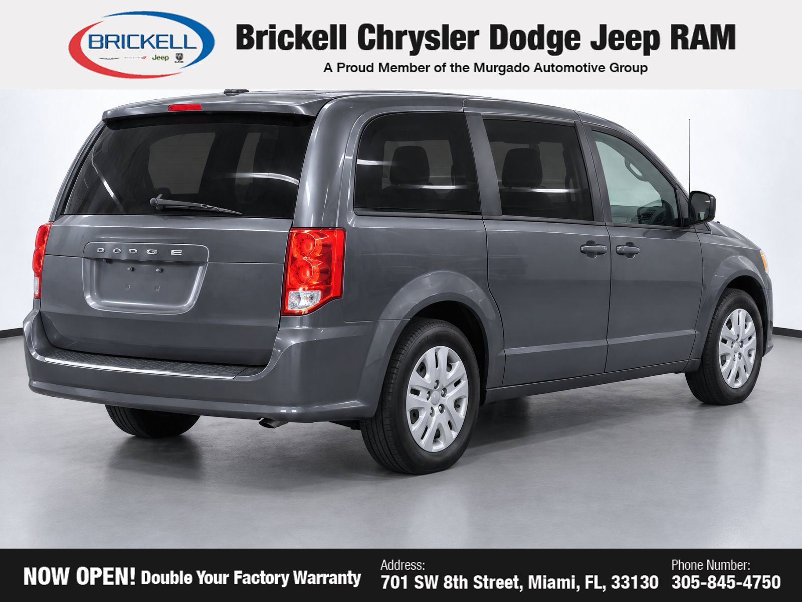 Used 2018 Dodge Grand Caravan SE w/ UConnect Hands-Free Group FWD image 4