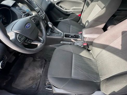 Used 2017 Ford Focus SEL image 8