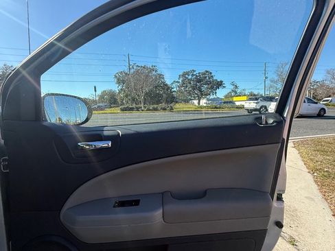 Used 2012 Dodge Caliber SXT image 13