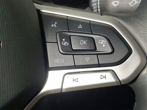 Used 2024 Volkswagen Jetta SE image 22