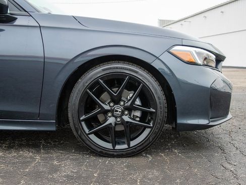 Used 2025 Honda Civic Sport image 12