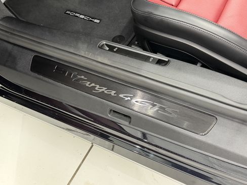 Certified 2025 Porsche 911 Targa 4 GTS AWD/4WD image 30