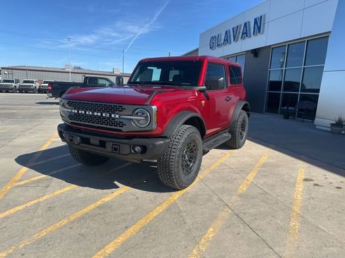 New 2026 Ford Bronco Badlands image 3