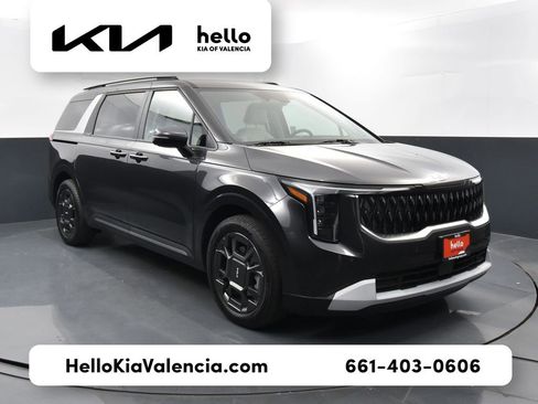 Used 2025 Kia Carnival EX image 1