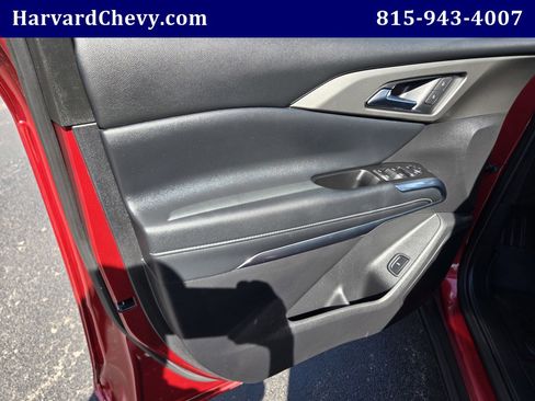 Used 2025 Chevrolet Traverse LT w/ Midnight/Sport Edition FWD image 34
