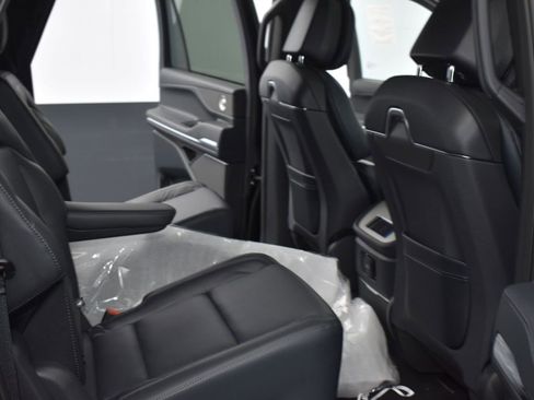 New 2025 Lincoln Navigator L Reserve w/ Jet Appearance Package image 14