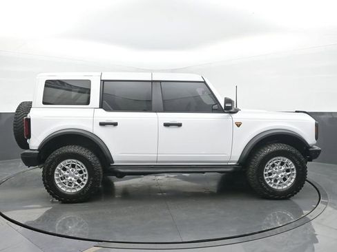 Used 2025 Ford Bronco Badlands AWD/4WD image 6