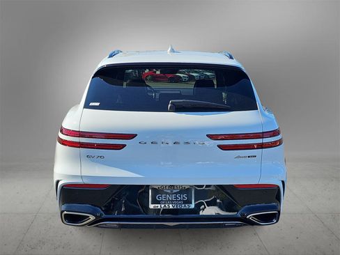 Certified 2026 Genesis GV70 3.5T Sport Advanced image 7