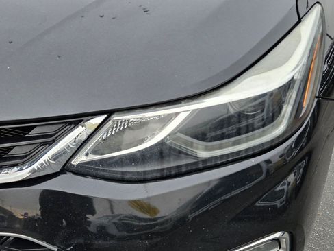 Used 2016 Chevrolet Cruze LT w/ Sun And Sound Package image 11