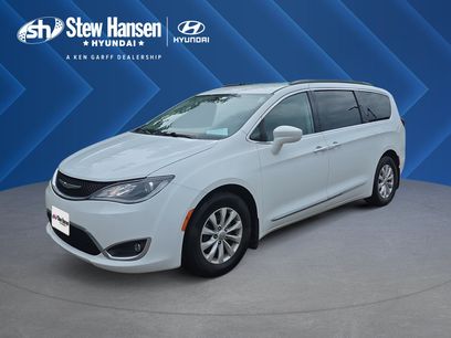 Used 2017 Chrysler Pacifica Touring-L