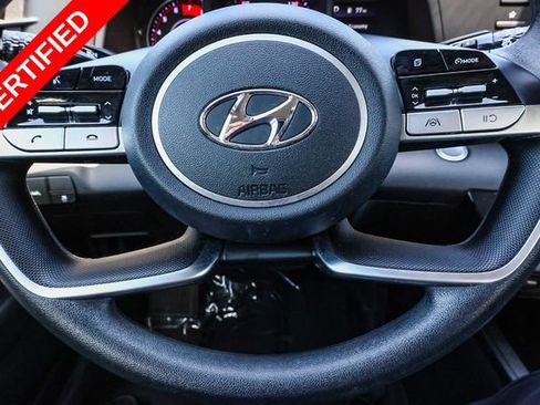 Certified 2022 Hyundai Elantra SEL FWD image 25