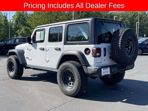 Used 2023 Jeep Wrangler Unlimited Sport AWD/4WD image 3