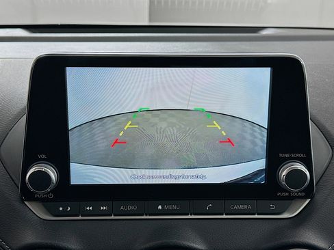 Used 2024 Nissan Sentra SV image 22