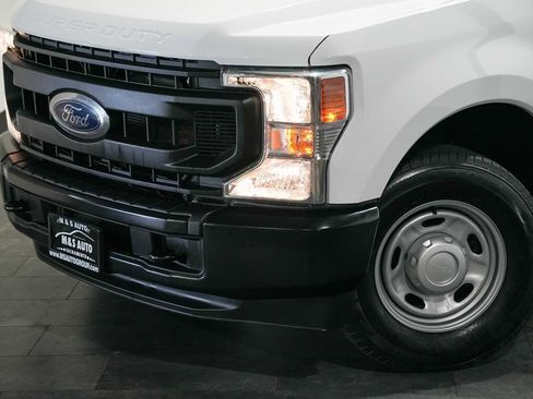 Used 2022 Ford F250 XL w/ Power Equipment Group RWD image 10