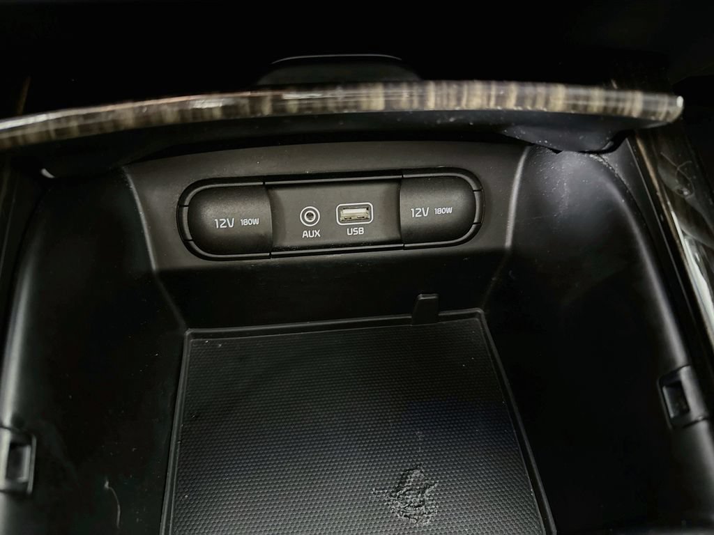 Used 2019 Kia Sorento EX w/ EX Touring Package AWD/4WD image 18