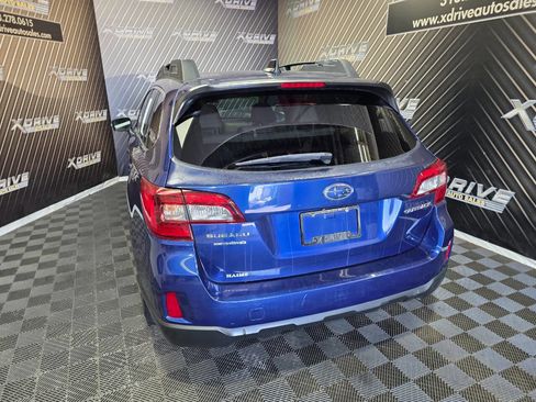 Used 2016 Subaru Outback 2.5i Premium image 11