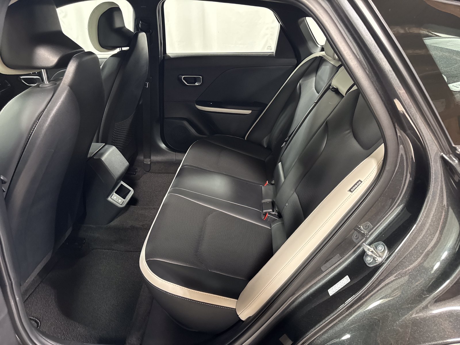 Used 2025 Kia K4 GT-Line w/ GT-Line Premium Package FWD image 5
