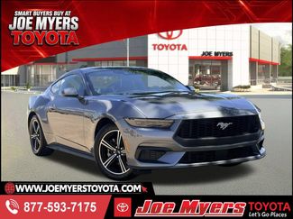 Used 2025 Ford Mustang Premium RWD video 1