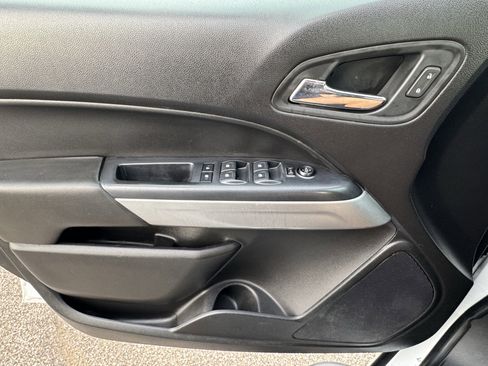 Used 2019 Chevrolet Colorado LT w/ Redline Special Edition image 9