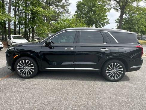 Used 2023 Hyundai Palisade Calligraphy w/ Cargo Package FWD image 8