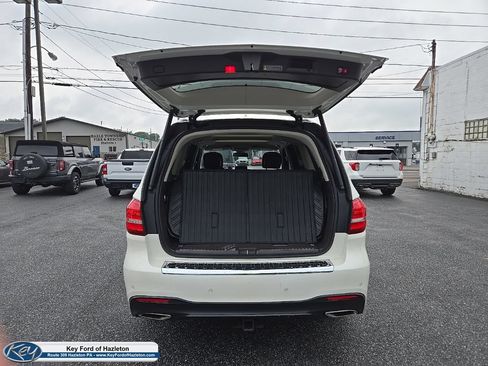 Used 2018 Mercedes-Benz GLS 550 4MATIC image 11