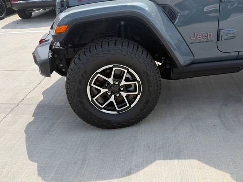 New 2026 Jeep Gladiator Rubicon AWD/4WD image 9