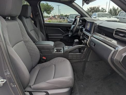 Used 2024 Toyota Tacoma TRD Sport RWD image 31