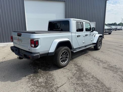 Used 2022 Jeep Gladiator Overland w/ Popular Equipment Package AWD/4WD image 7