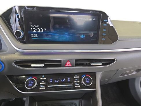 Used 2022 Hyundai Sonata Limited w/ Cargo Package FWD image 9