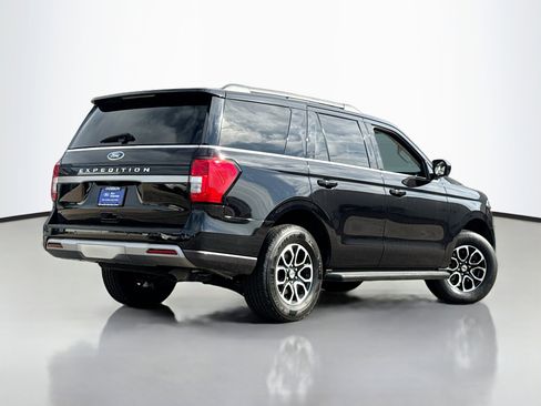 Certified 2024 Ford Expedition XLT AWD/4WD image 2