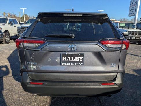 Used 2025 Toyota RAV4 LE image 7
