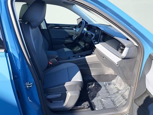 New 2025 Volkswagen Tiguan SE AWD/4WD image 23