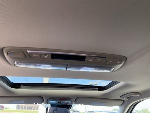 Used 2025 Kia Telluride S image 53