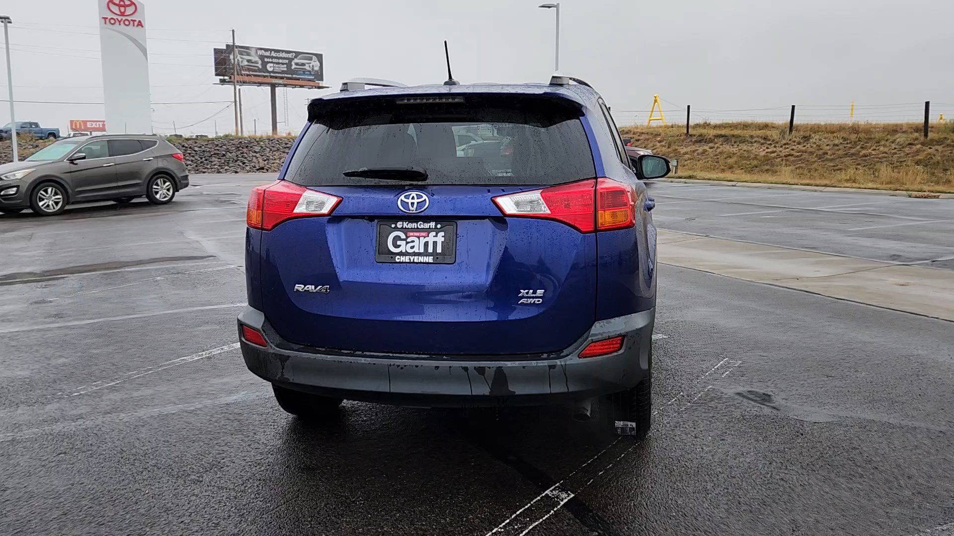 Used 2015 Toyota RAV4 XLE AWD/4WD image 3