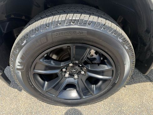 Used 2022 RAM 1500 Big Horn AWD/4WD image 4