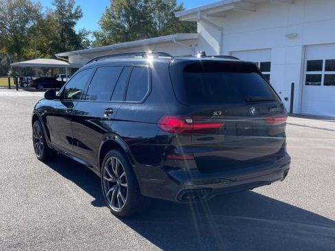 Used 2020 BMW X7 M50i w/ Dynamic Handling Package image 2