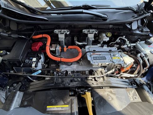 Used 2025 Nissan Ariya FWD image 44