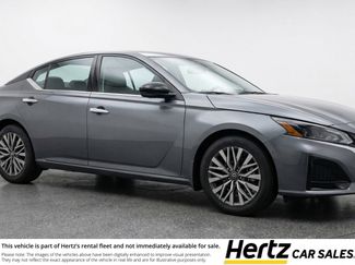 Used 2025 Nissan Altima 2.5 SV video 1