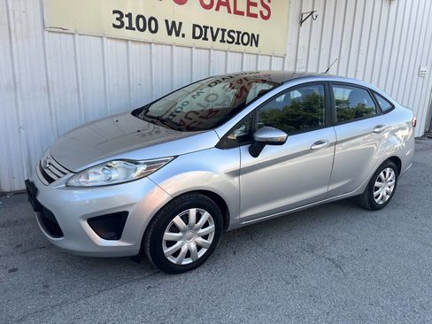Used 2013 Ford Fiesta SE image 7