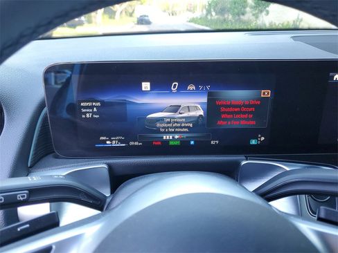 Used 2025 Mercedes-Benz EQB 250+ image 26