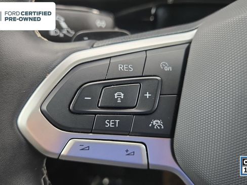 Used 2024 Volkswagen Atlas Cross Sport SE AWD/4WD image 17