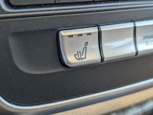 Used 2019 Mercedes-Benz GLA 250 w/ Premium Package image 21