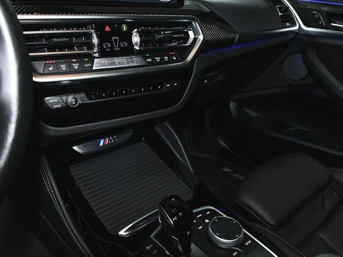 Used 2024 BMW X4 M40i w/ Premium Package image 47