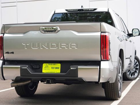 Used 2022 Toyota Tundra Limited AWD/4WD image 5