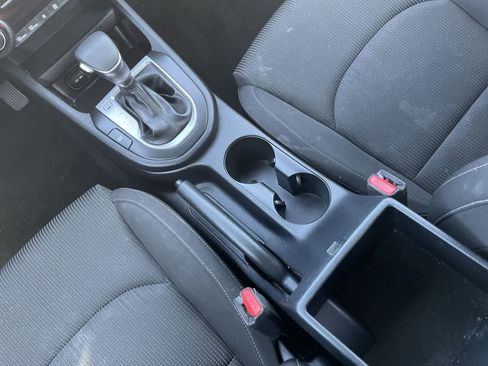 Used 2019 Kia Forte LXS image 21